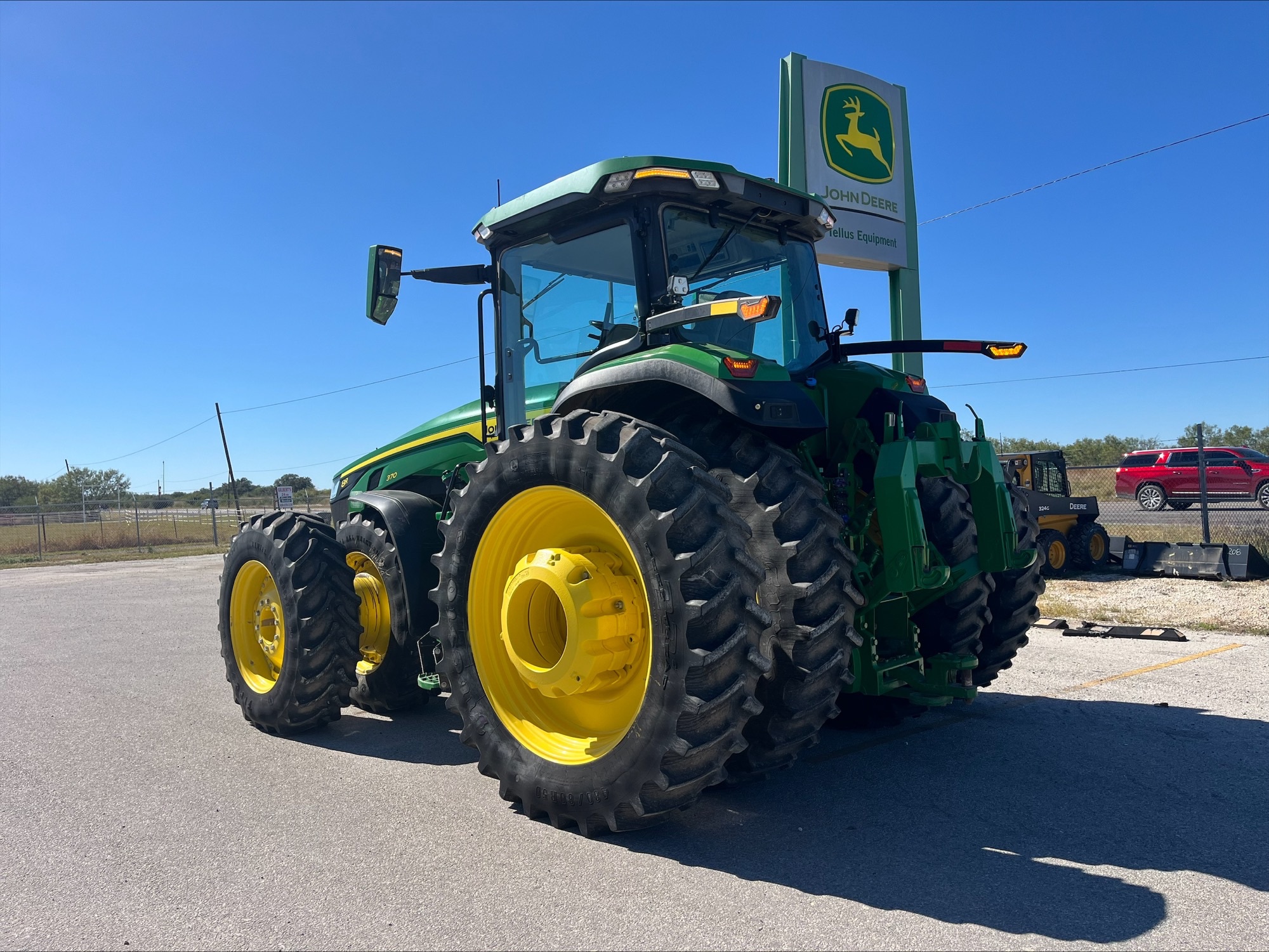 2022 John Deere 8R 370 Image 8