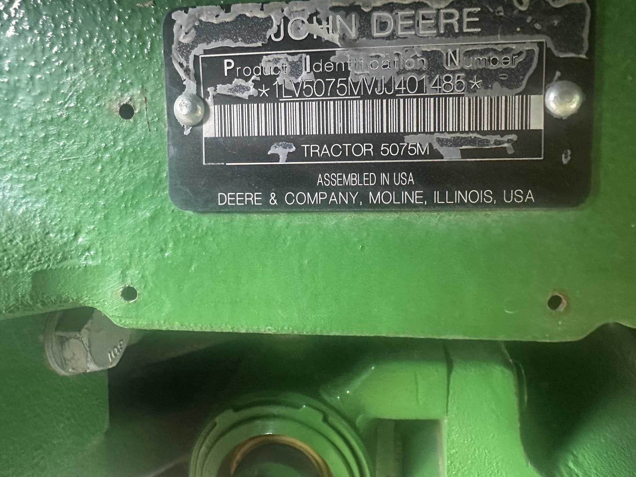 2018 John Deere 5075M Image 2