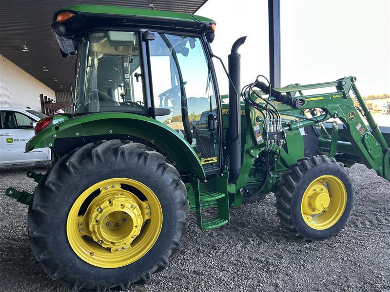 2018 John Deere 5075M Image 3