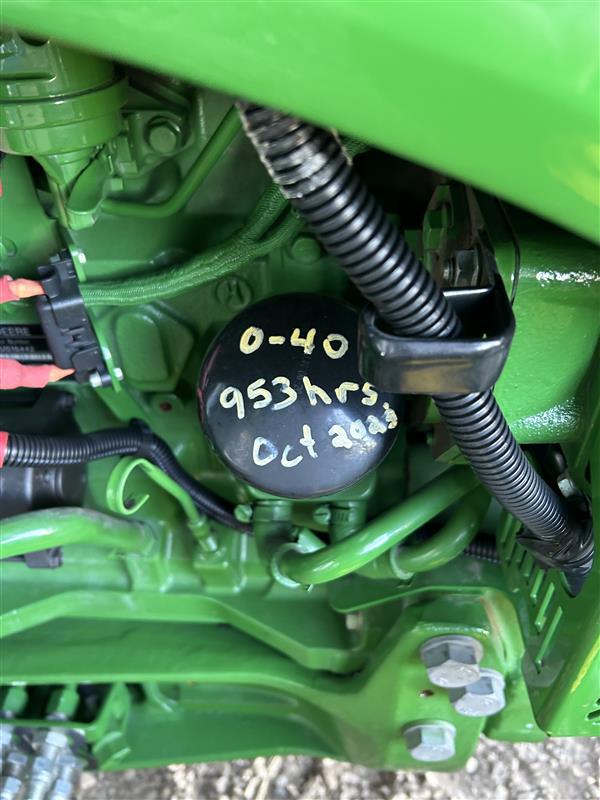 2018 John Deere 5075M Image 16