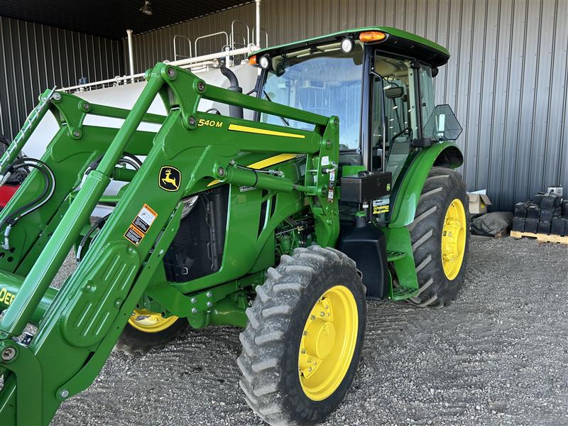 2018 John Deere 5075M Image 2