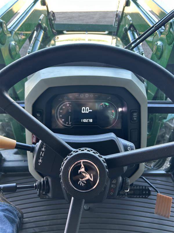 2018 John Deere 5075M Image 18