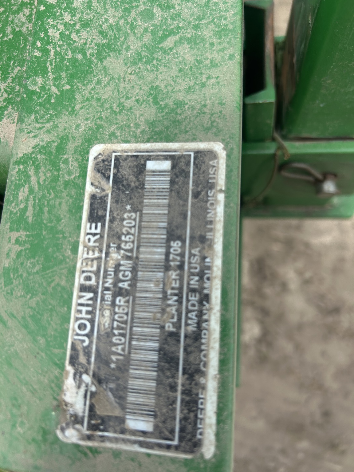 2016 John Deere 1705 Image 2