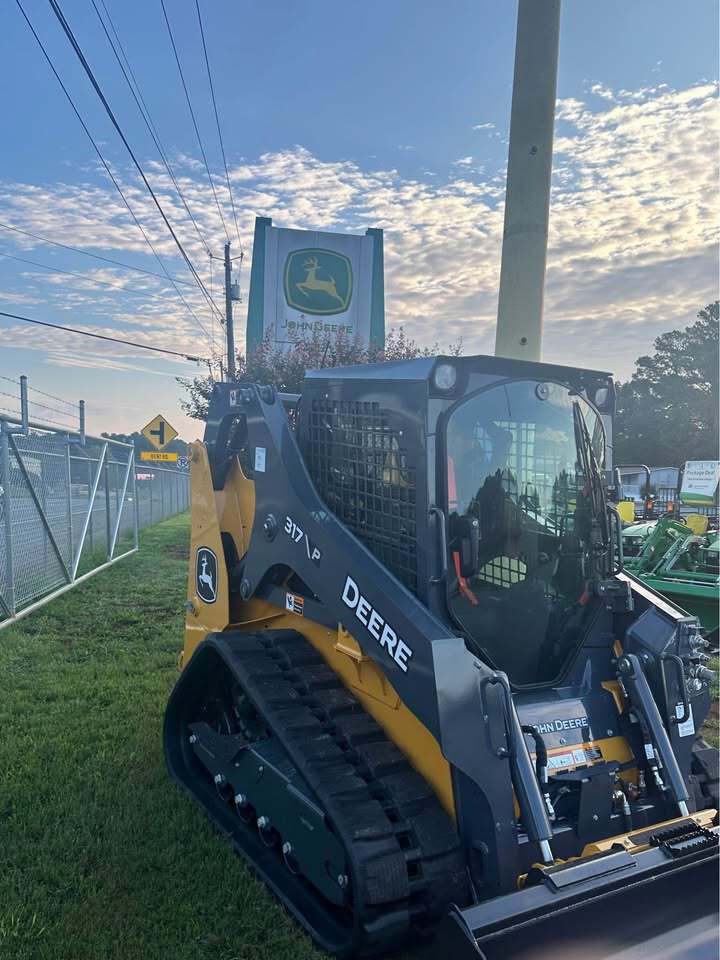 2025 John Deere 317 P Image 2