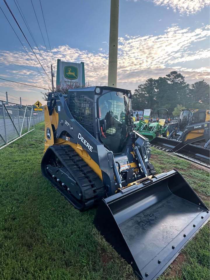 2025 John Deere 317 P Image 3