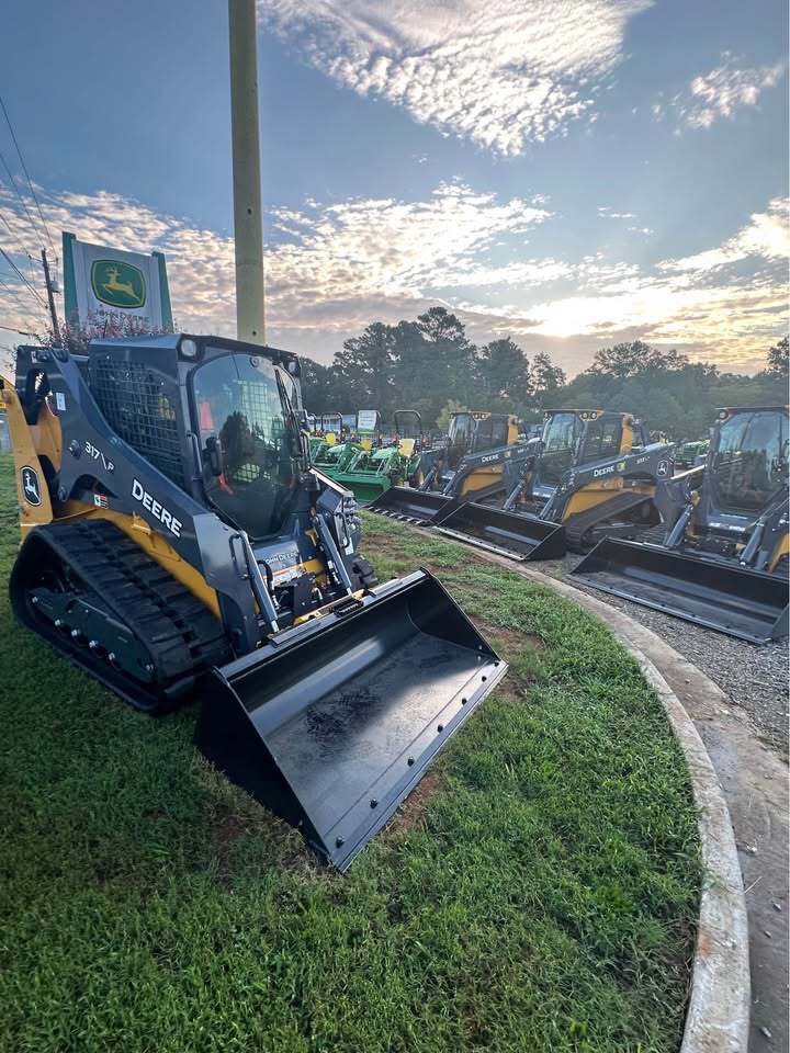 2025 John Deere 317 P Image 8