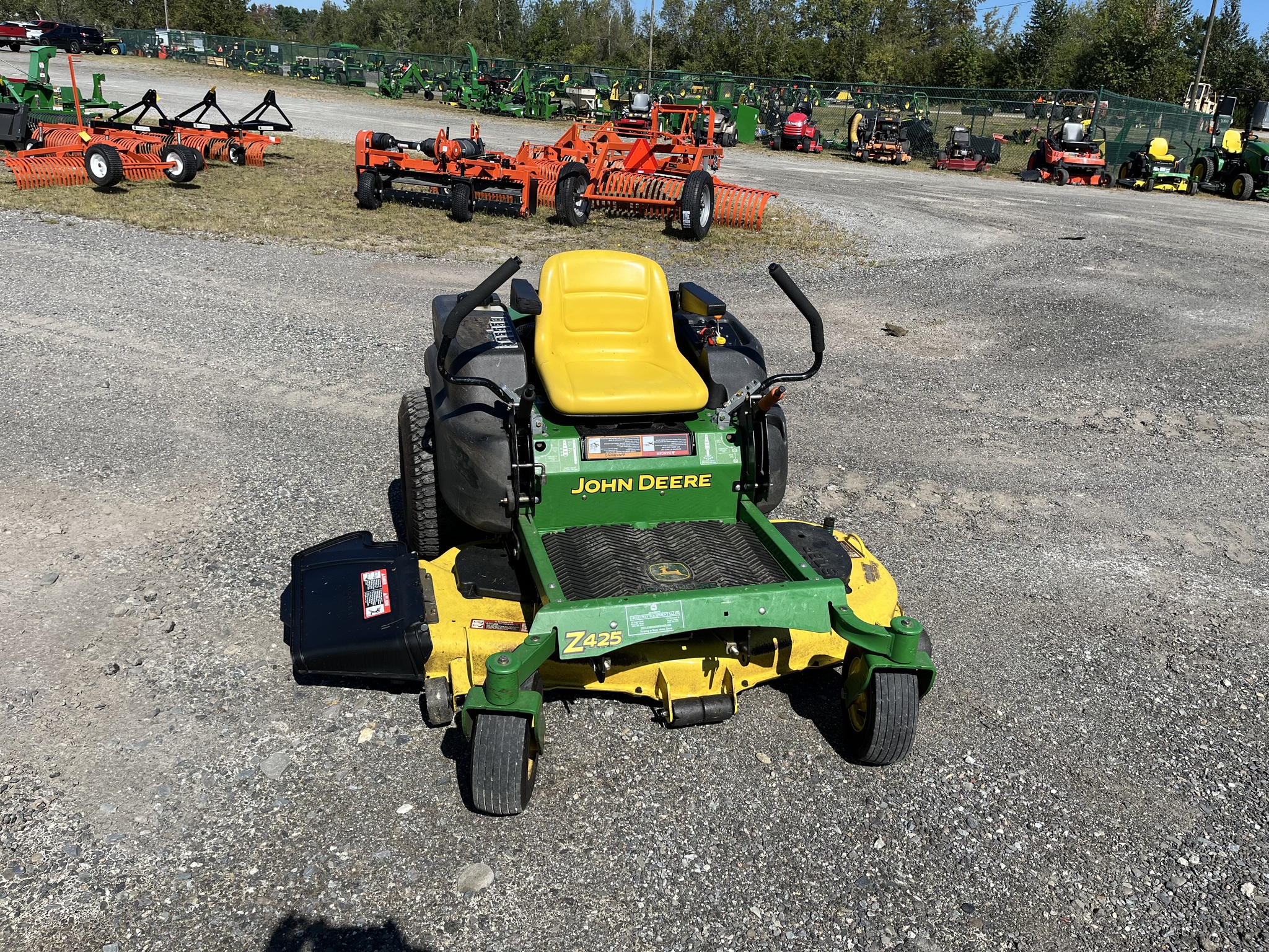 2010 John Deere Z425 Image 2