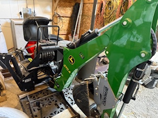 2017 John Deere 270a Image 1