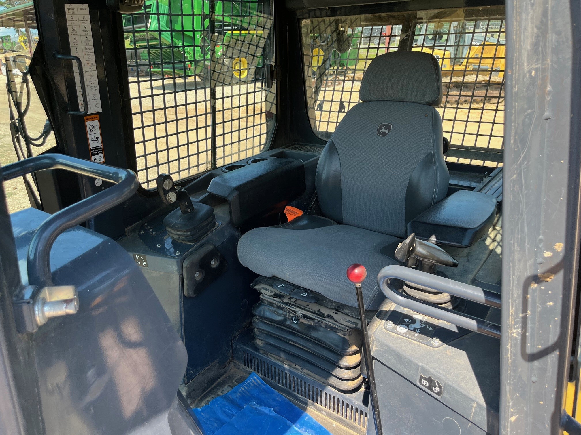 2022 John Deere 450K Image 6