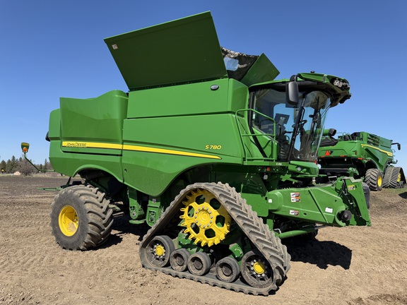 John Deere S780