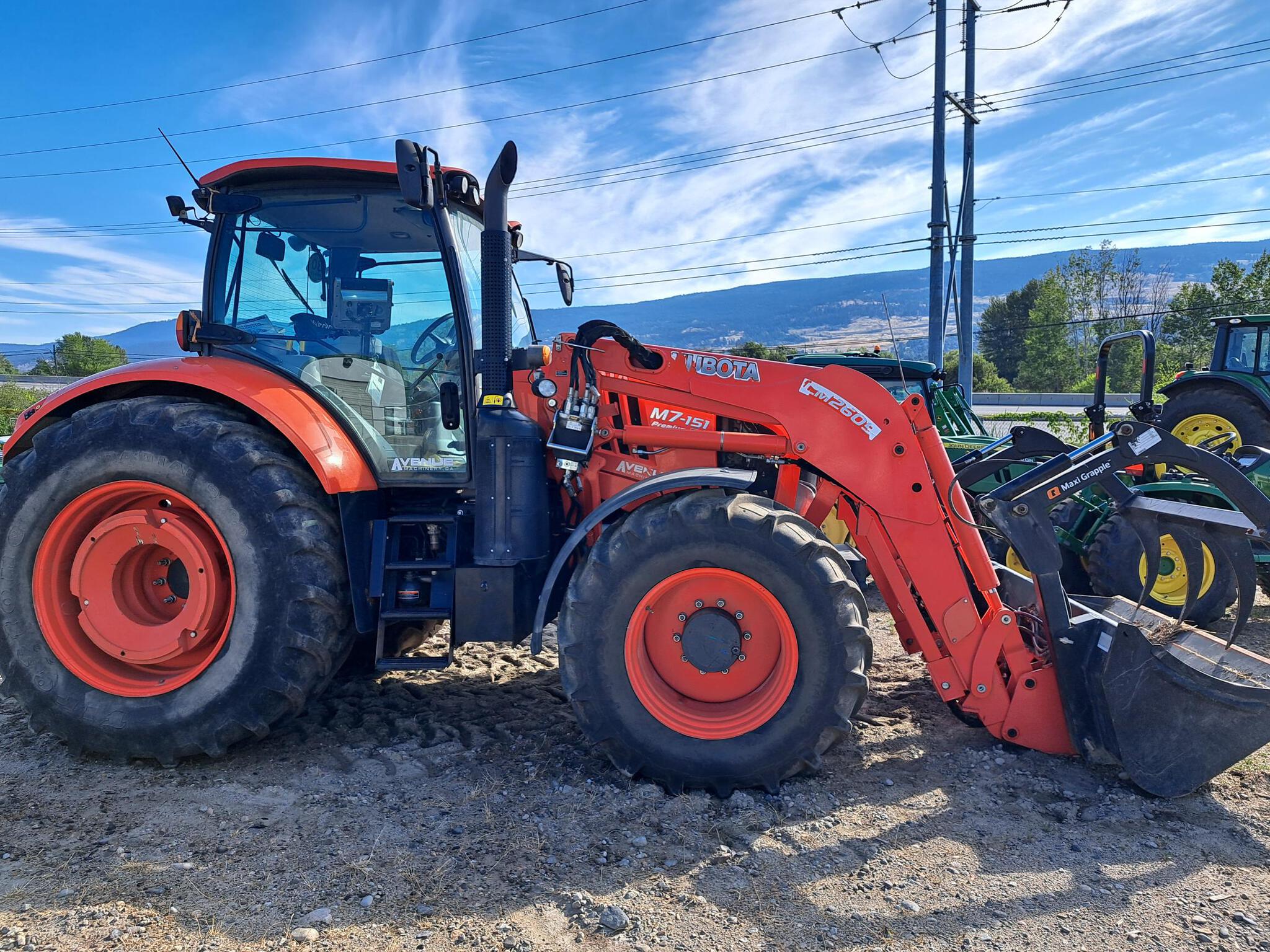2018 Kubota M7-151 Image 4