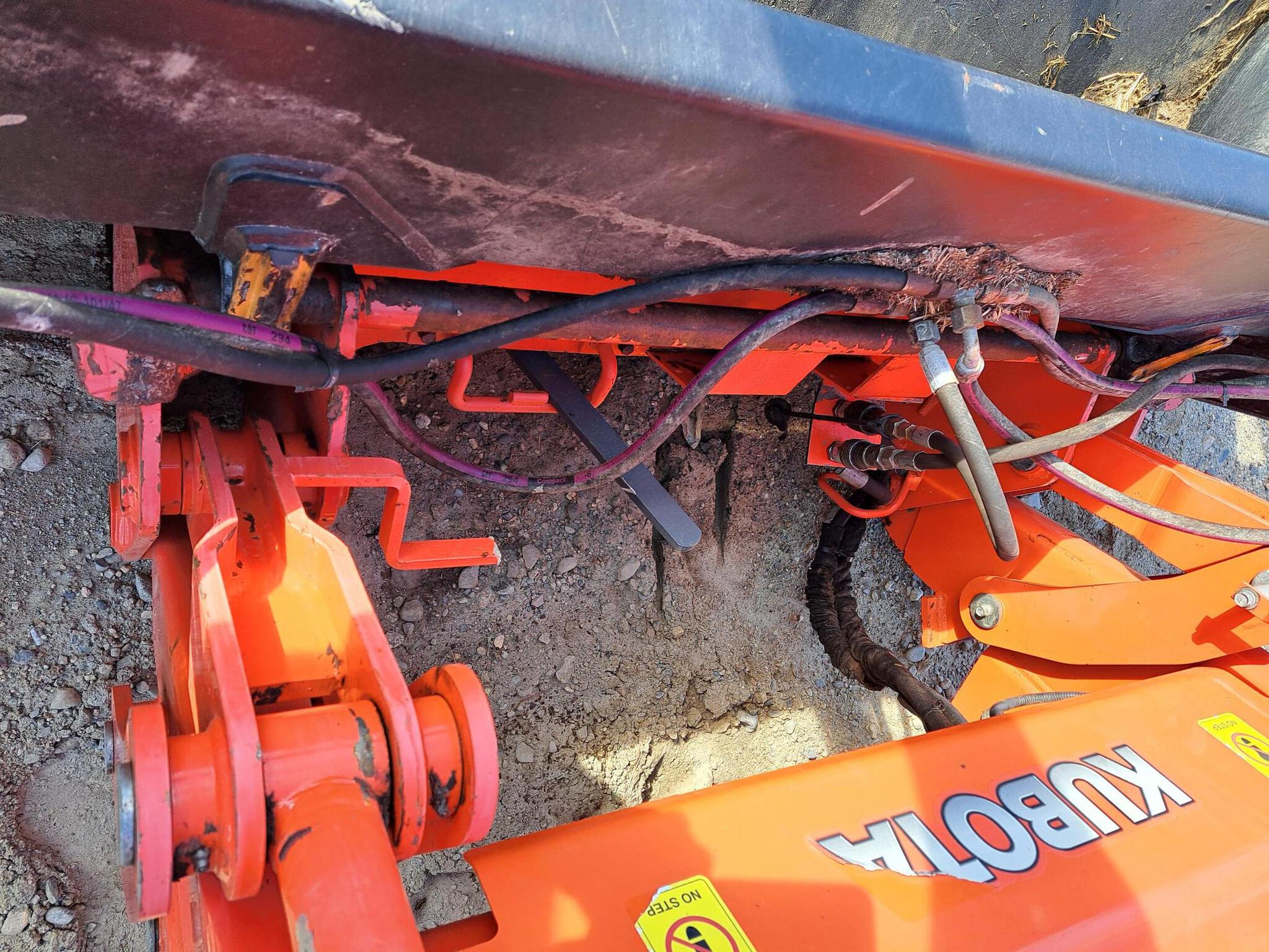 2018 Kubota M7-151 Image 5