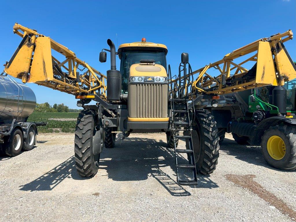2015 RoGator RG1100B Image 1
