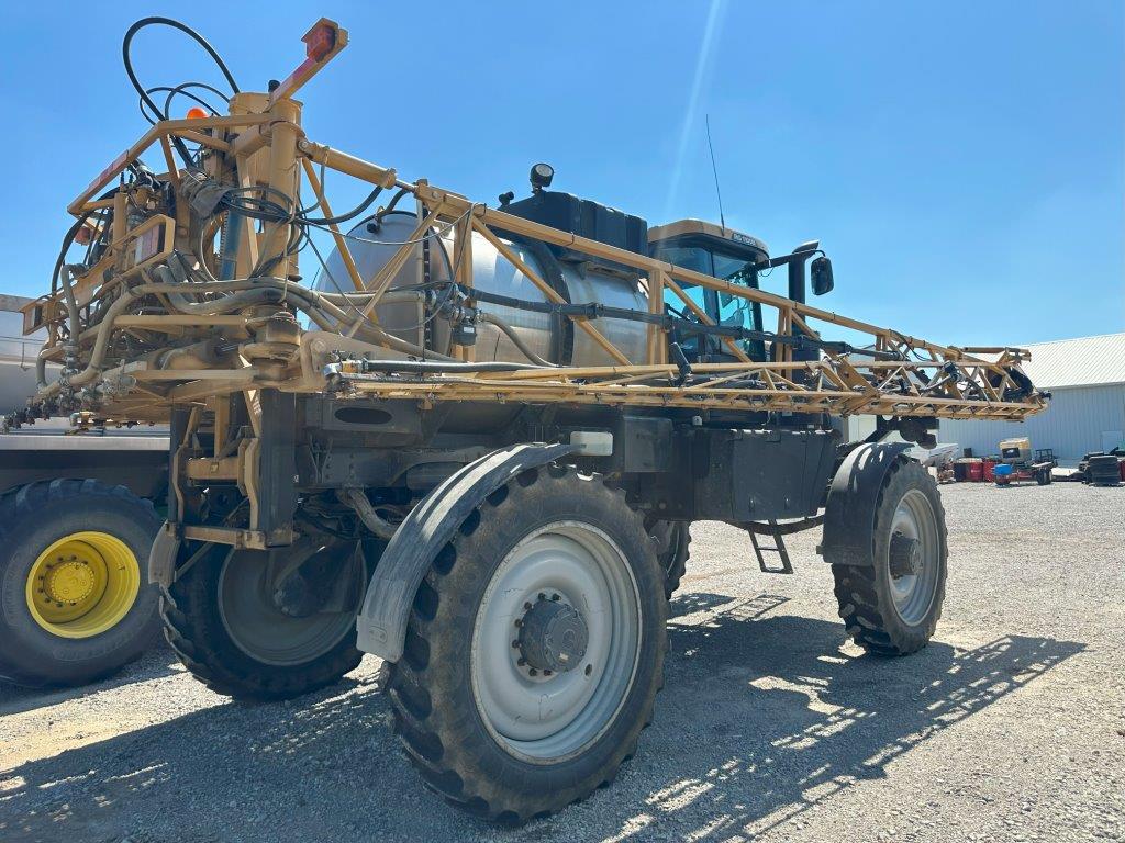 2015 RoGator RG1100B Image 4
