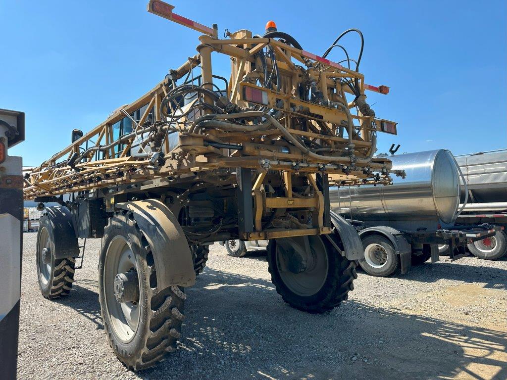 2015 RoGator RG1100B Image 6