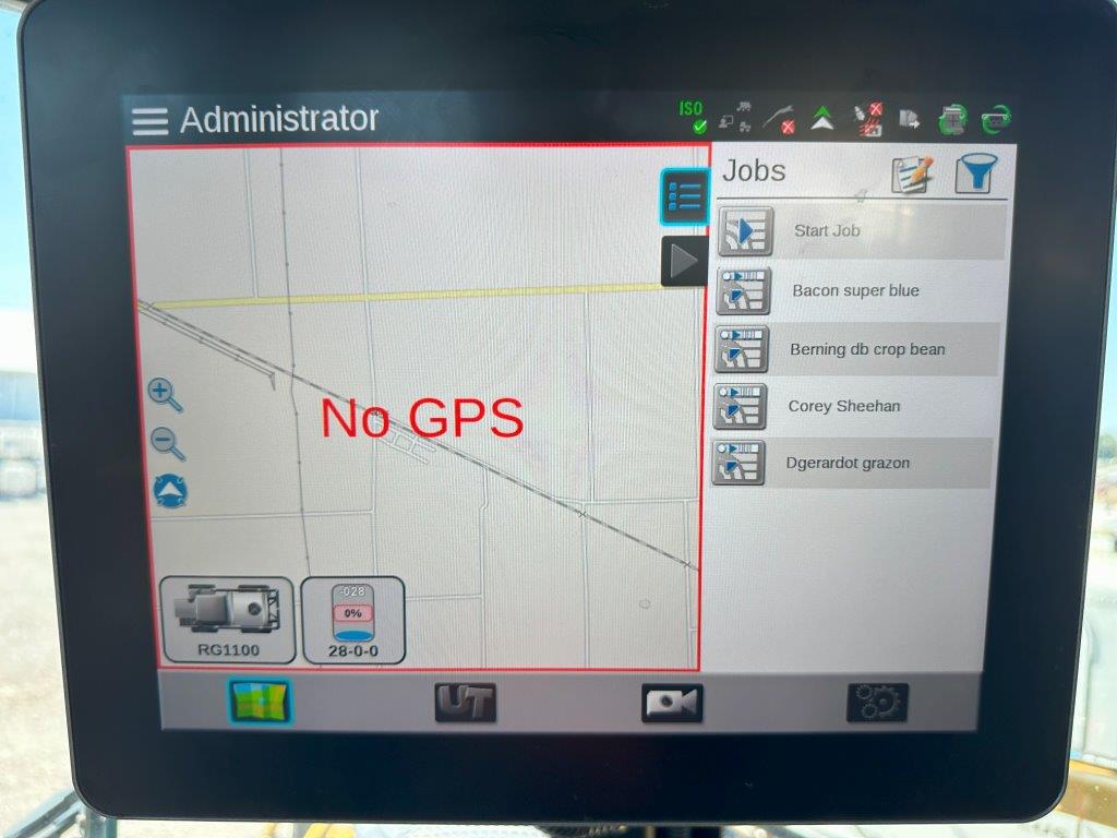 2015 RoGator RG1100B Image 30