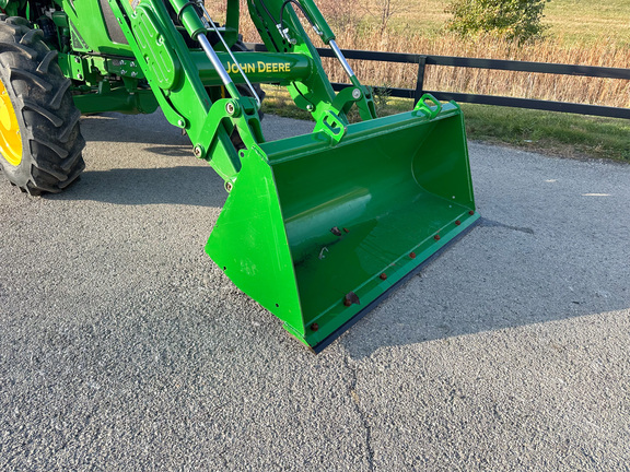 2024 John-Deere 5100E