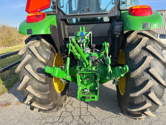 2024 John-Deere 5100E