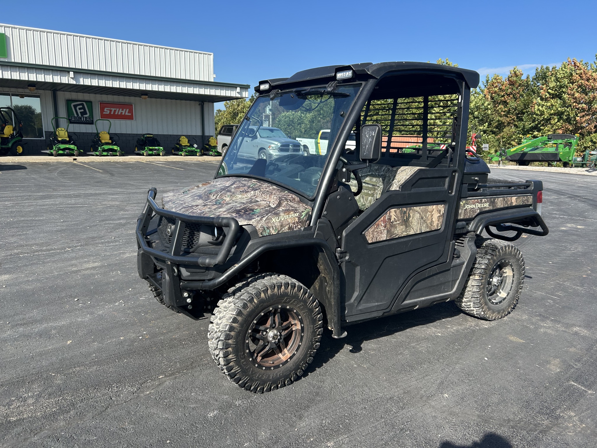  2022 John Deere XUV 835M at Heritage Tractor in Anderson, MO
