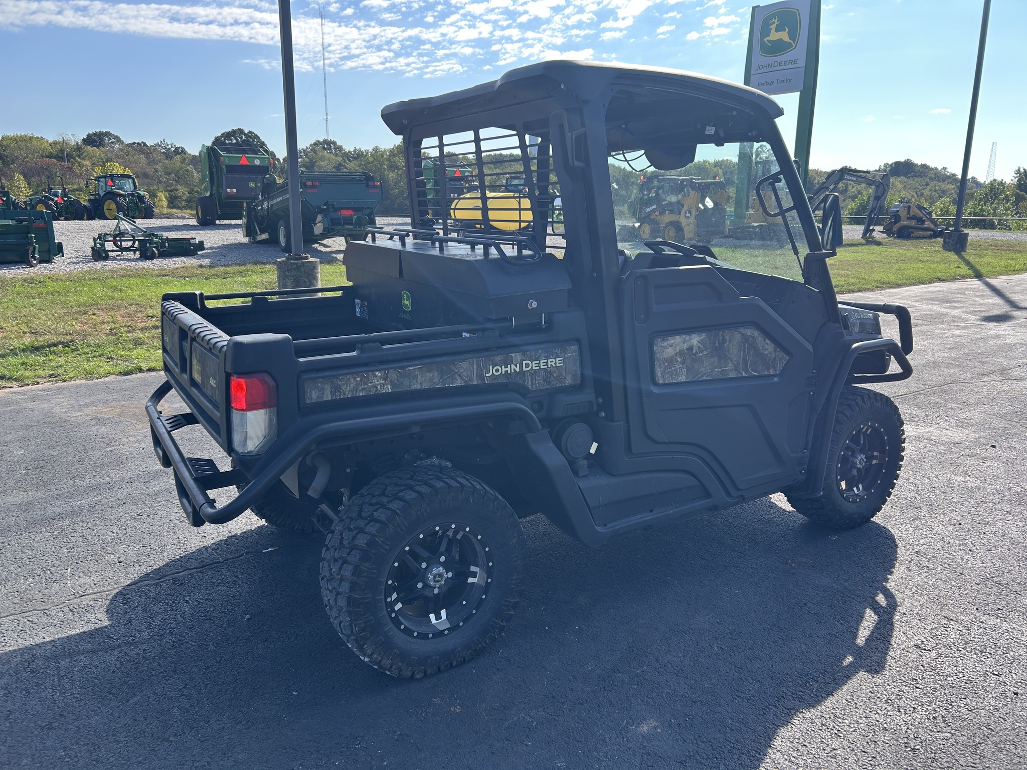  2022 John Deere XUV 835M at Heritage Tractor in Anderson, MO