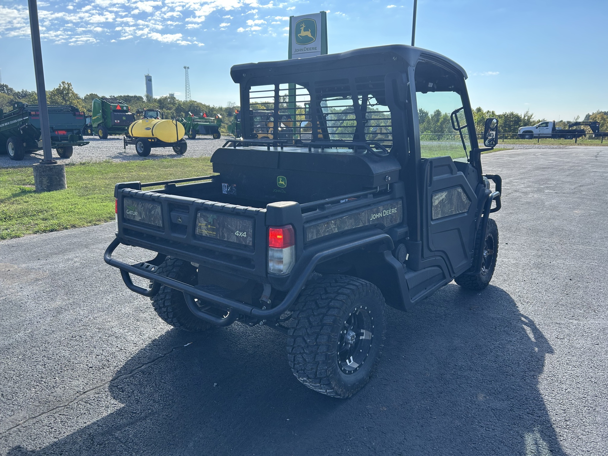  2022 John Deere XUV 835M at Heritage Tractor in Anderson, MO