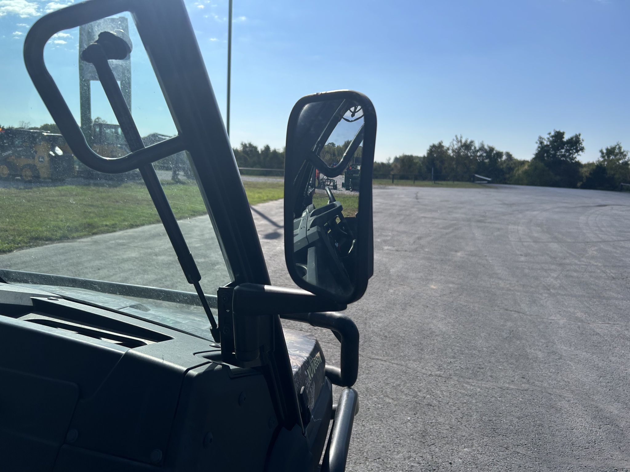  2022 John Deere XUV 835M at Heritage Tractor in Anderson, MO