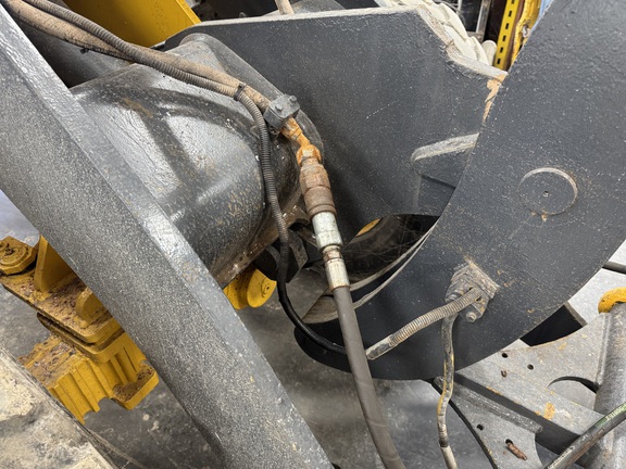 Photo of 2015 John Deere 204K