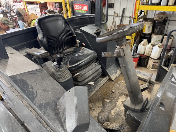 Photo of 2015 John Deere 204K