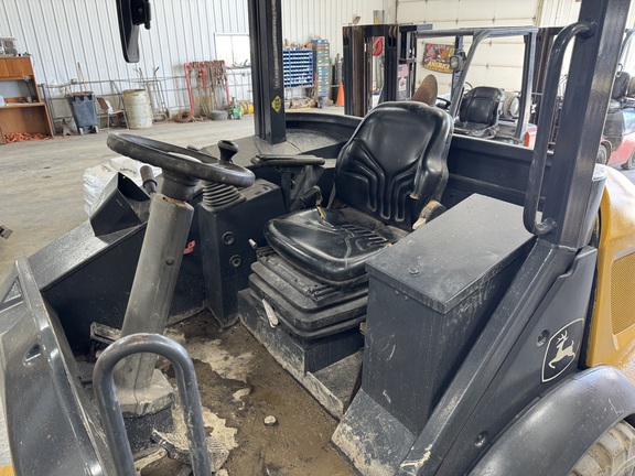 Photo of 2015 John Deere 204K