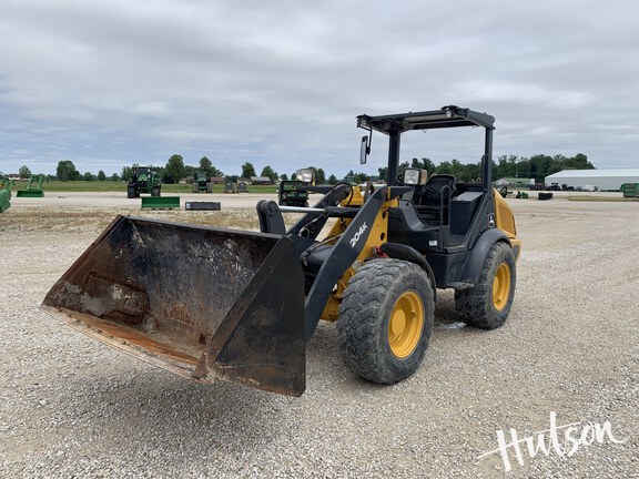 Photo of 2015 John Deere 204K