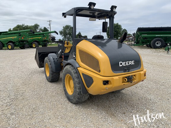 Photo of 2015 John Deere 204K
