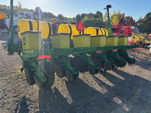2008 John Deere 1750 Image 5