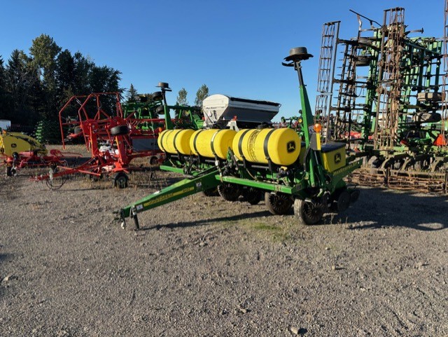 2008 John Deere 1750 Image 8