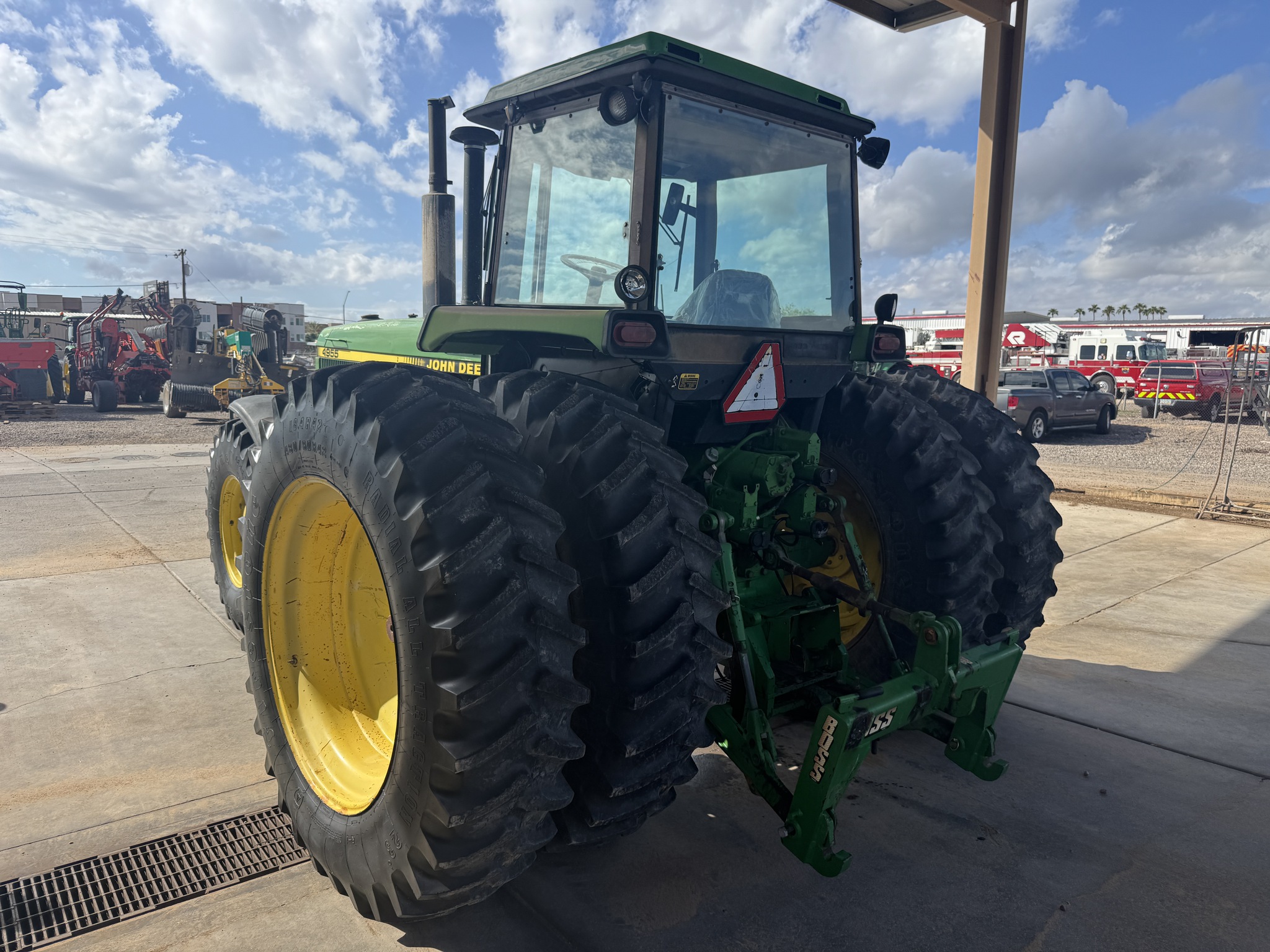 1990 John Deere 4955 Image 6