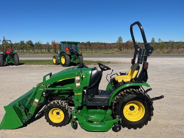 2012 John Deere 2320 Image 2
