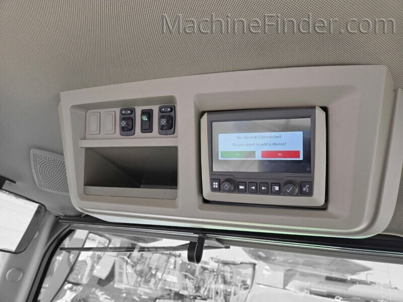 2024 John Deere 8R 370 Image 6