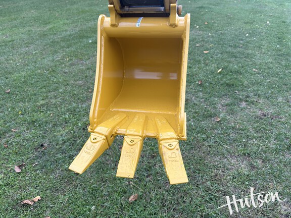 Photo of 2024 John Deere 17 P