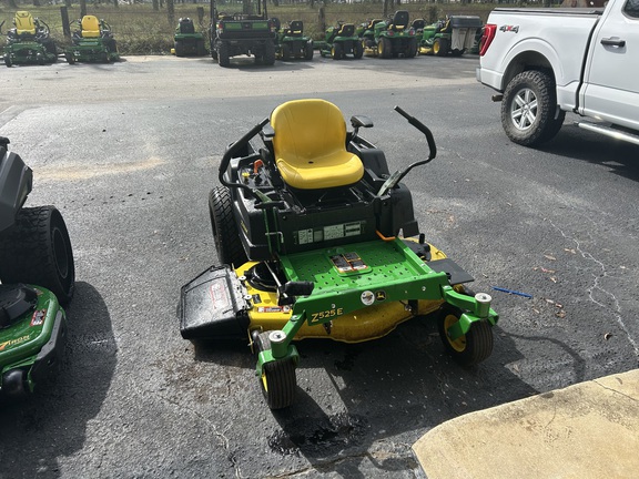 2021 John Deere z525e Photo 4