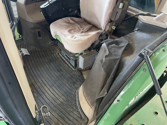 2004 John Deere 4710 Photo 6