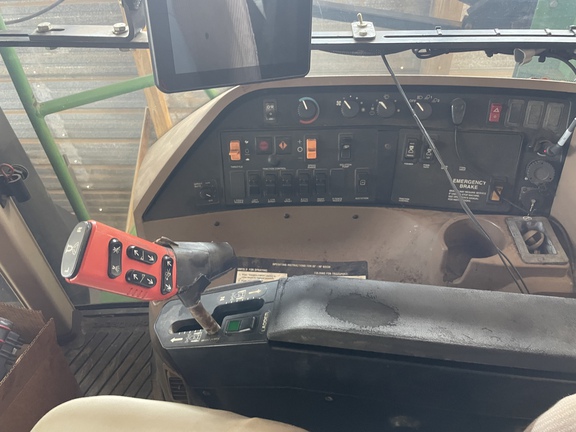 2004 John Deere 4710 Photo 15