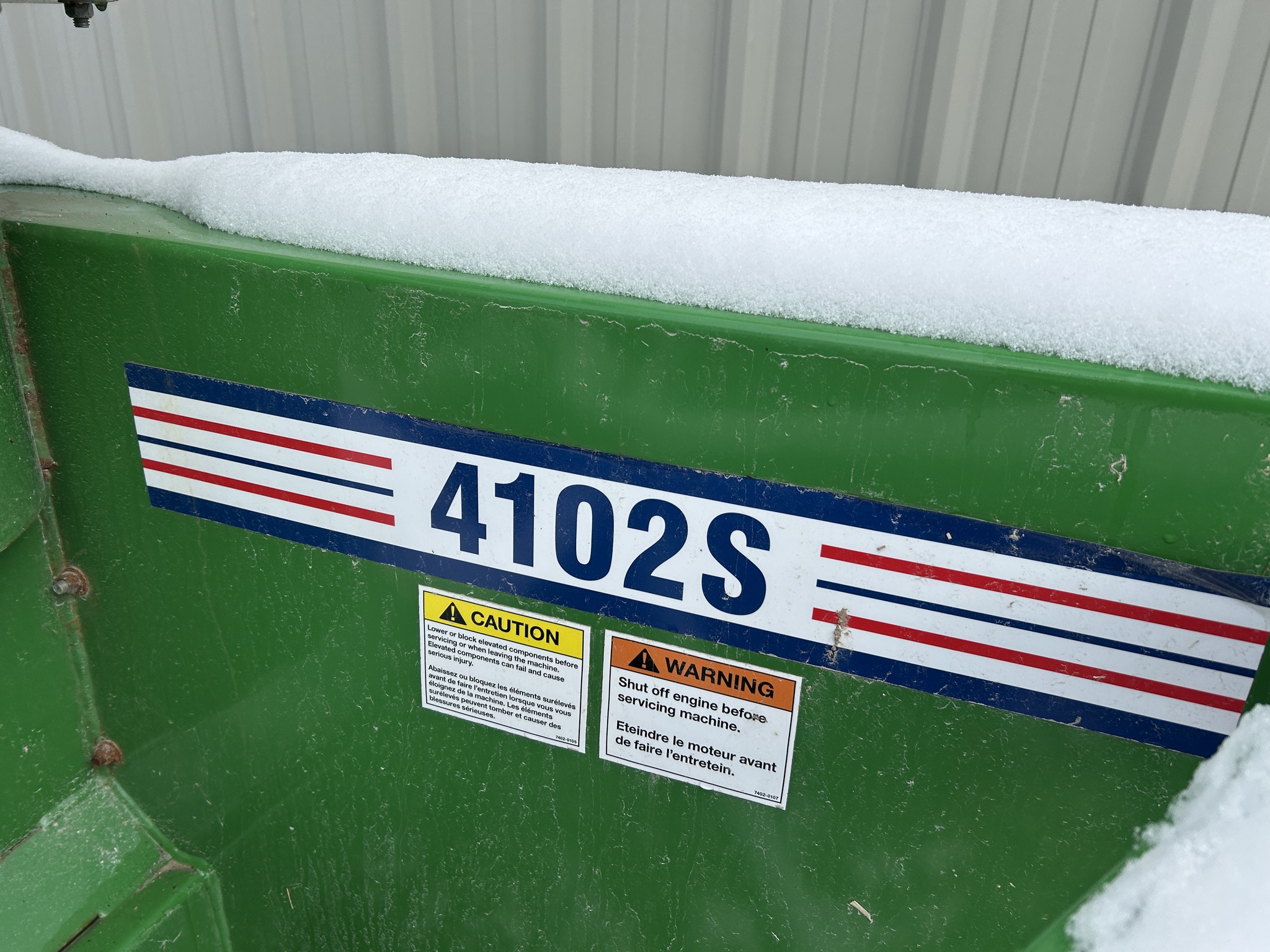 2001 White 6710 Image 21