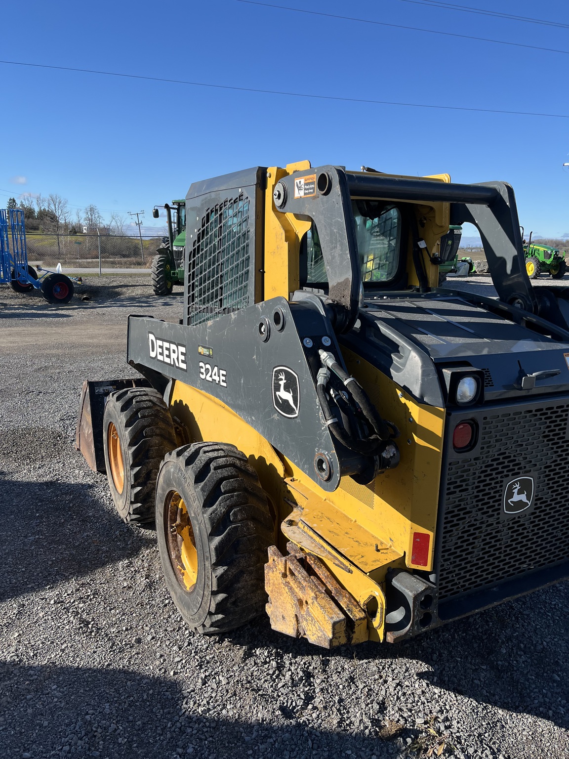 2018 John Deere 324E Image 6