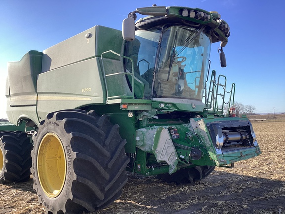 2024 John Deere S790 - Photo1