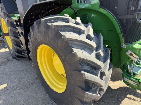 2025 John Deere 7R 350 - Photo11