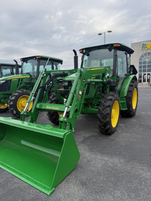 2025 John Deere 5067E Image 1