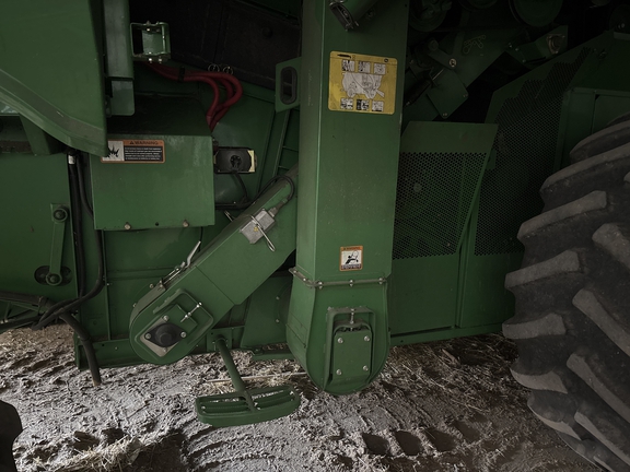Used 2012 John Deere S670 Combines at Koenig Equipment in Anna, OH - Photo4