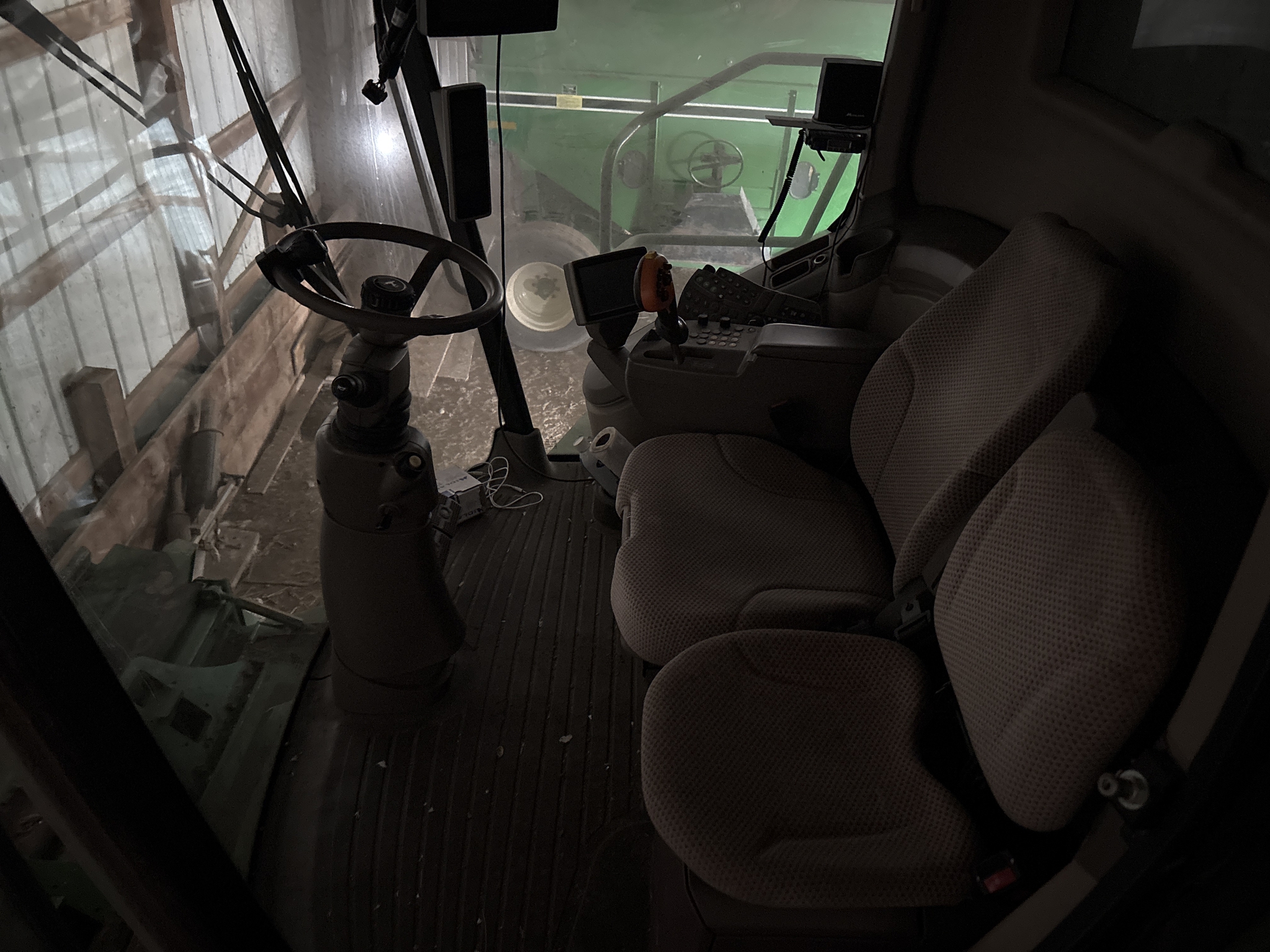 Used 2012 John Deere S670 Combines at Koenig Equipment in Anna, OH - PhotoXL25