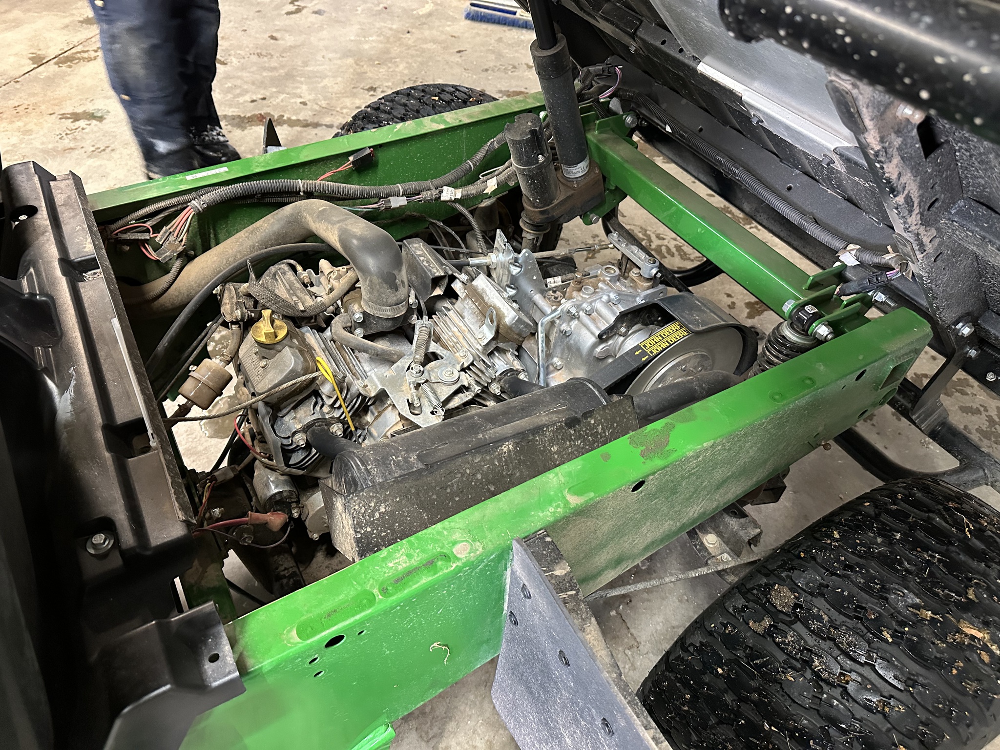 2025 John Deere TX Image 16