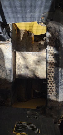 Photo of 2001 New Holland LS160