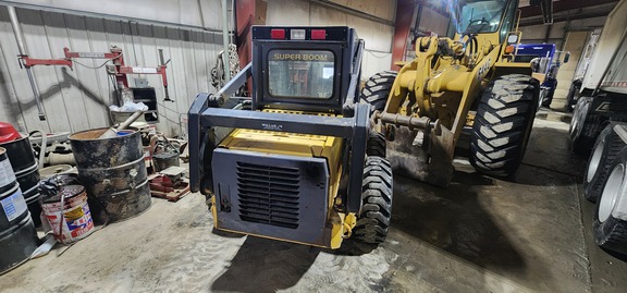 Photo of 2001 New Holland LS160